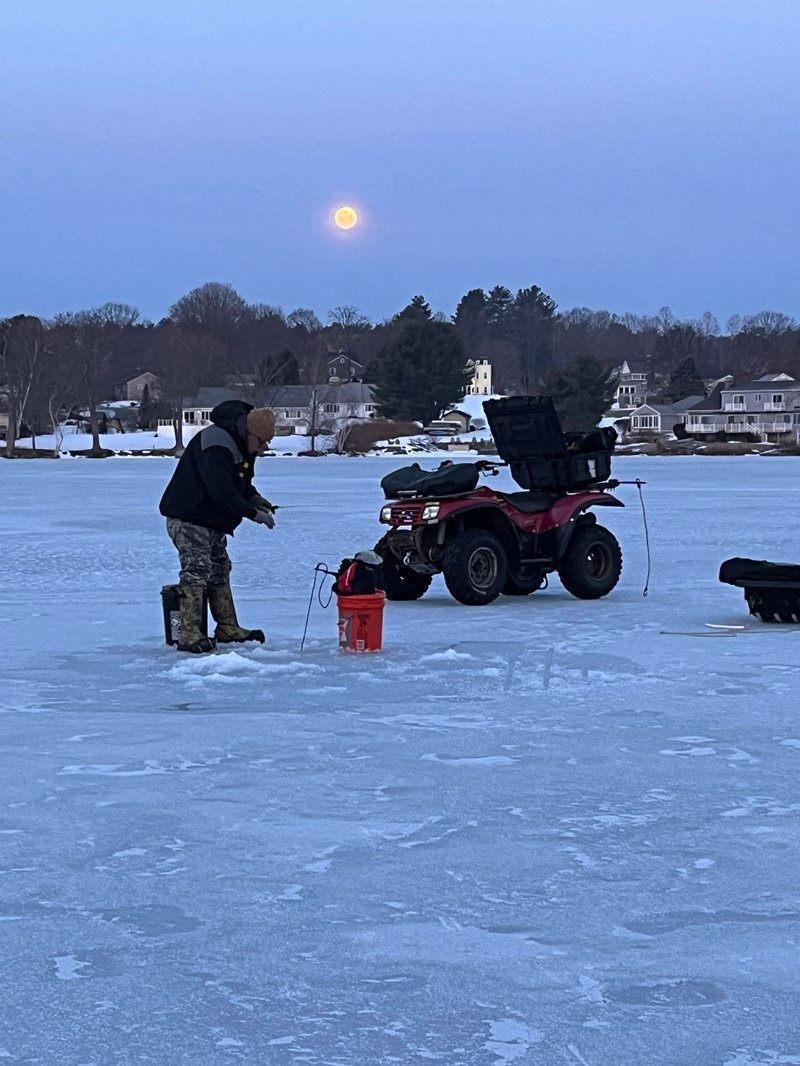 Discover ice fishing gambling